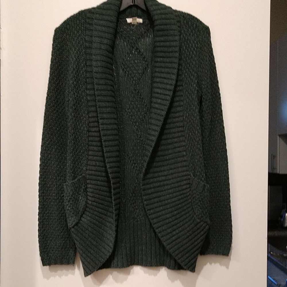 UO sweater